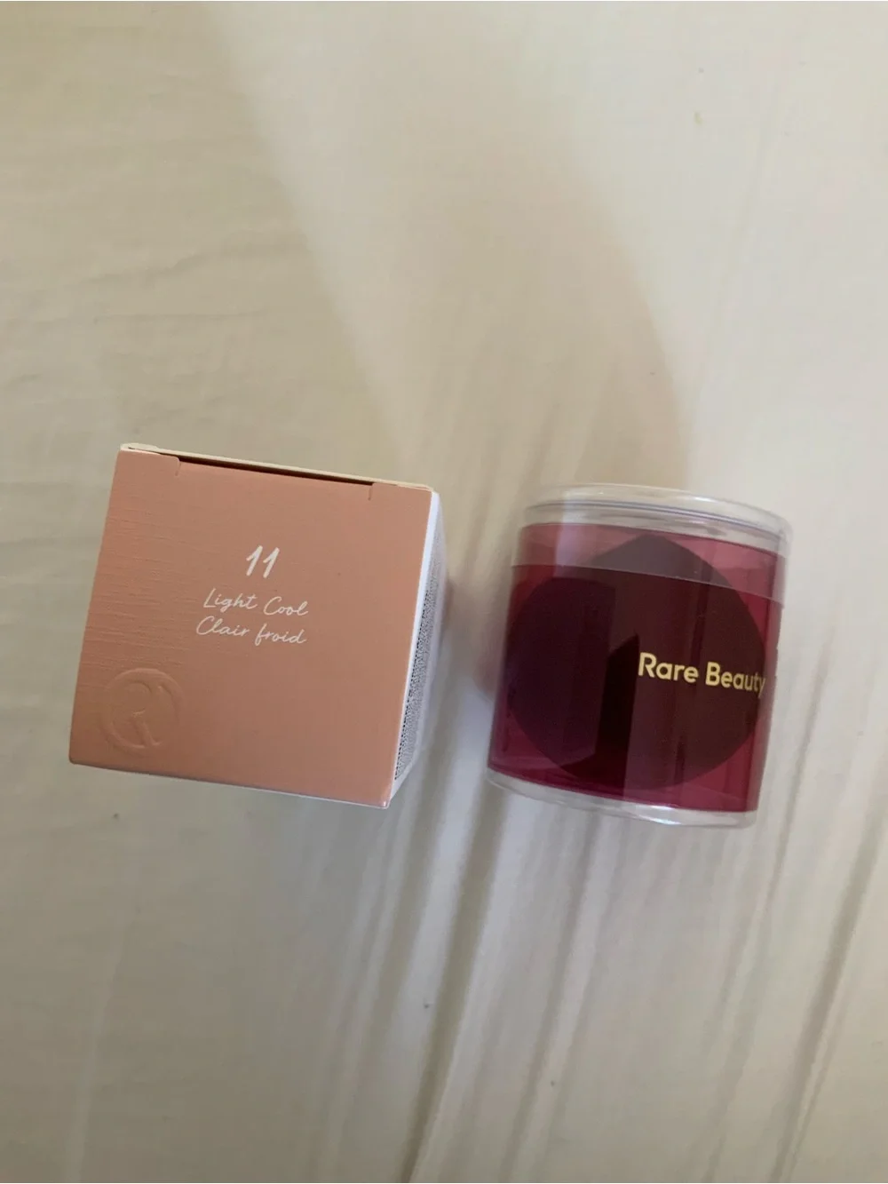 Rare Beauty True to Myself Natural Matte Longwear Foundation 11 ​& sponge NWB